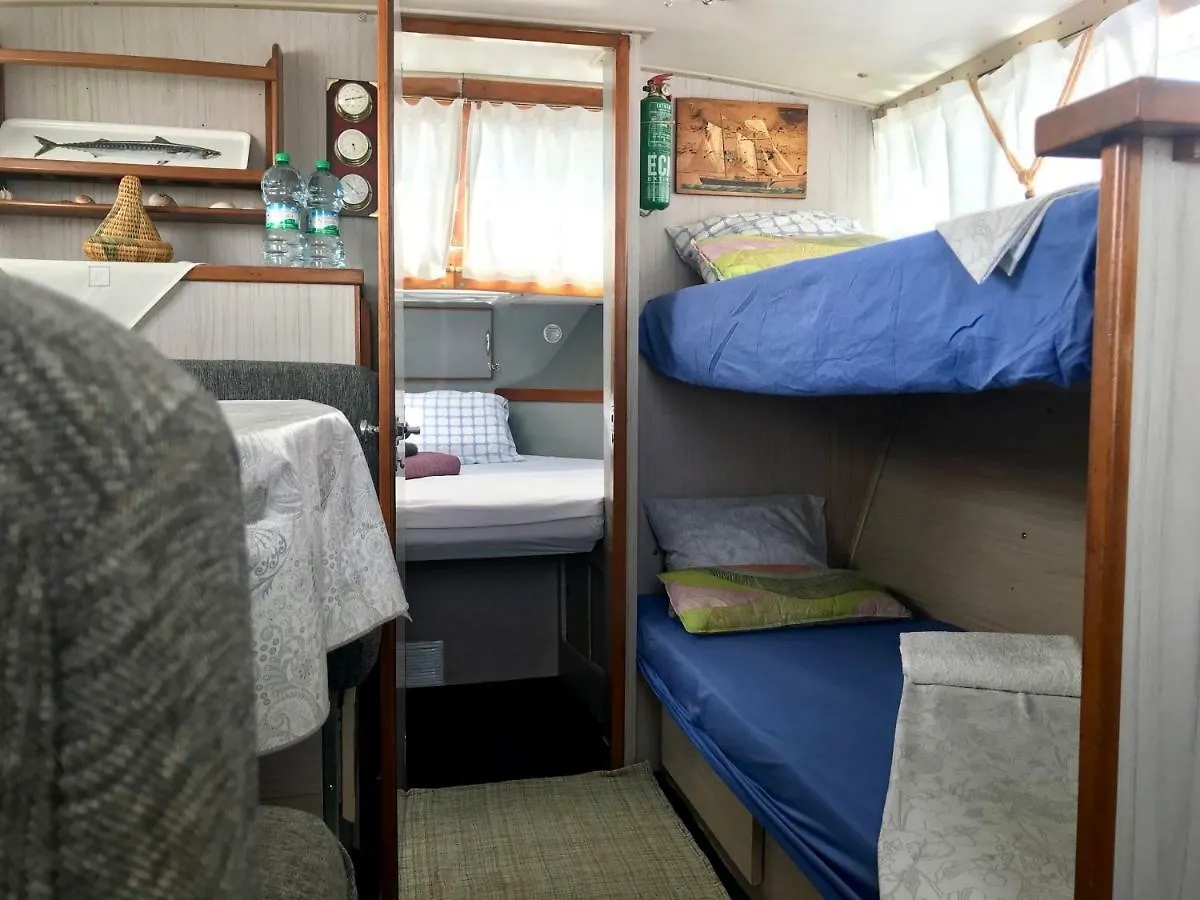 보트호텔 Boat Yacht Barcelona 호텔 산트 아드리아 데 베소스